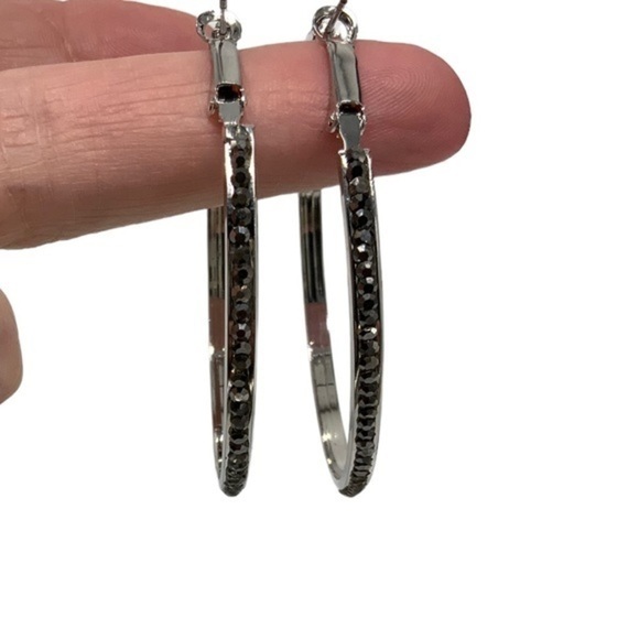 G by Gennaro white and black bling 2” hoops NWT - Picture 5 of 5